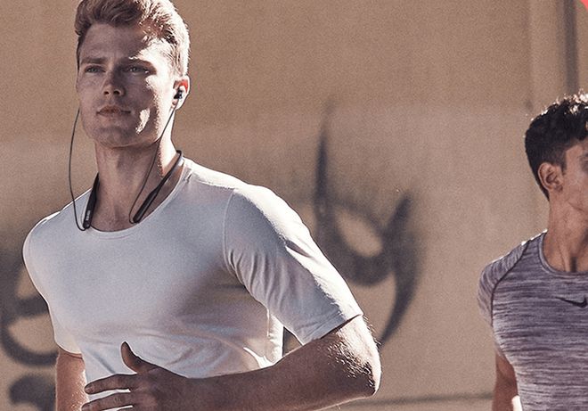 必威热门开放式耳机推荐！2024年运动耳机必买清单内附选购指南(图2)