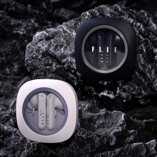 必威2024大一新生必备！三款性价比爆棚的耳机推荐你选对了吗？(图2)