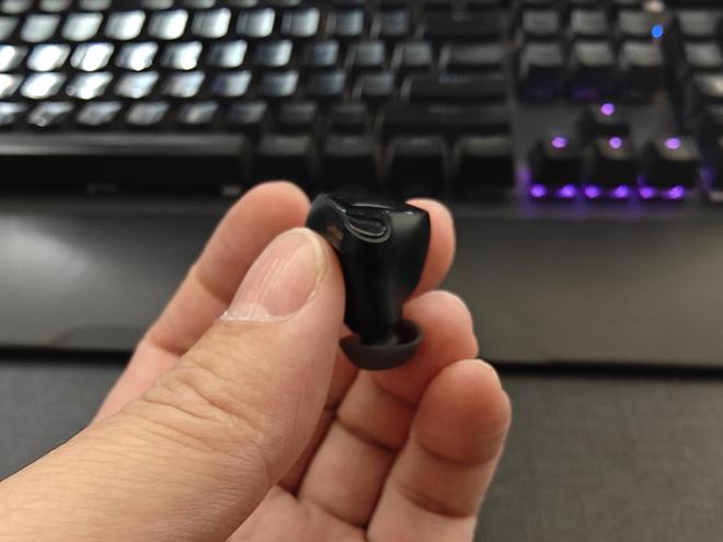 2025耳机圈大洗牌！500元听出2000元音质？这5款直接封神！(图5)